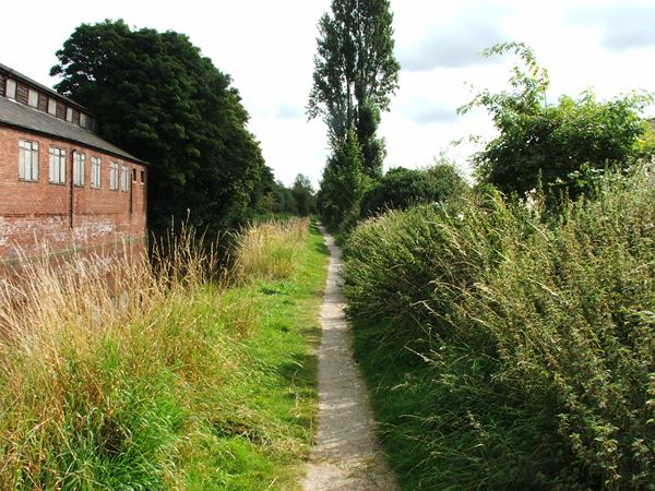 Image, UK, England, Bassetlaw, the East direction on a Cuckoo Way in Worksop